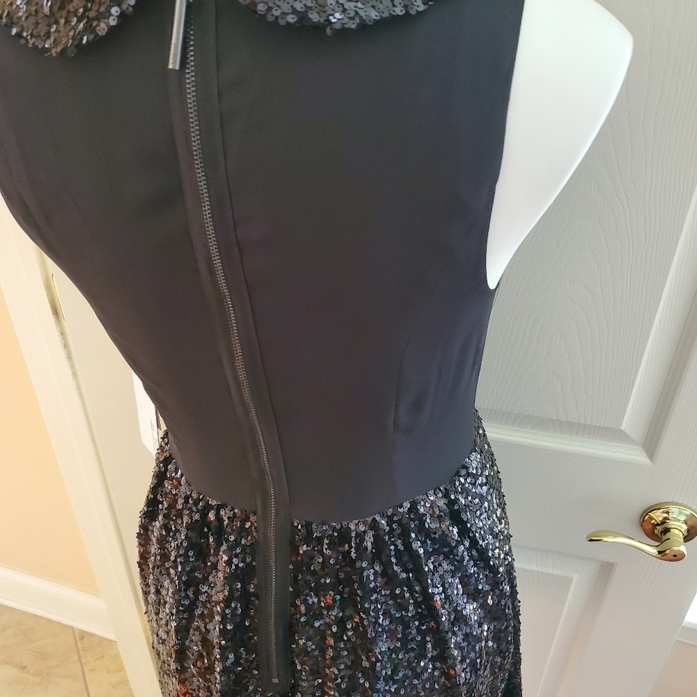 LITTLE BLACK DRESS - Picture 7 of 8